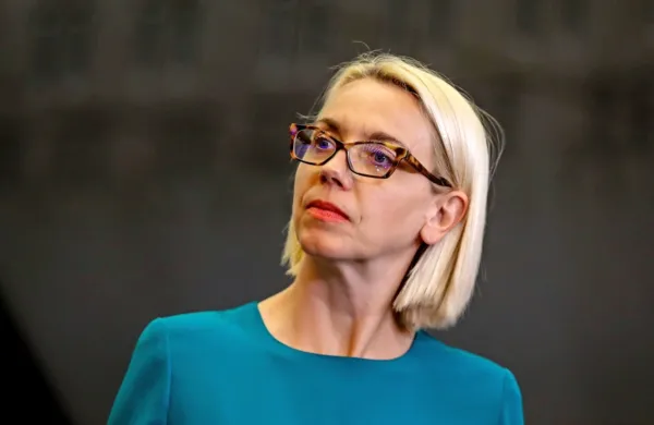 SAB bo za  kohezijsko ministrico tudi uradno predlagala Angeliko 
Mlinar.