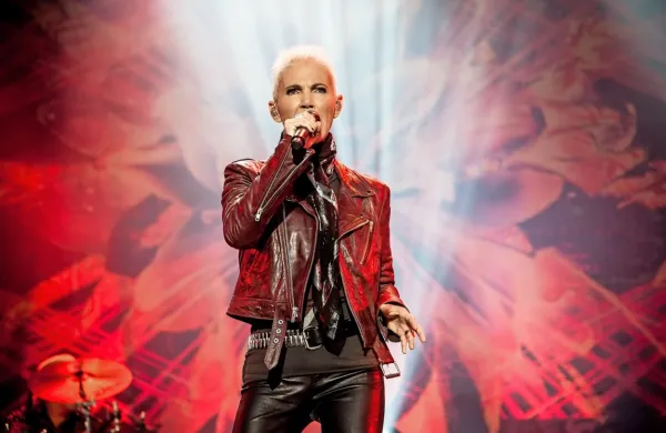 Umrla je Marie Fredriksson, pevka švedskega pop rock dua 
Roxette.
