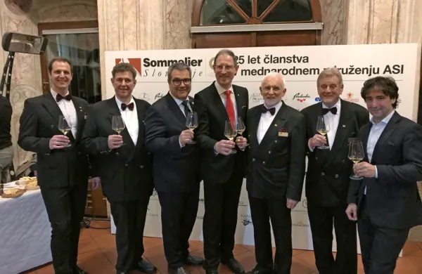 Slovenija je že četrt stoletja v svetovni someljejski orbiti