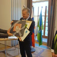 Bricem &scaron;tiri zelena potrdila