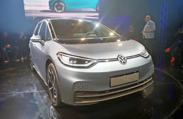 Prvi stik v živo resnično napoveduje velike spremembe v Volkswagnovi prihodnosti, a kako bodo uspešni z elektriko,  bo 
pokazal čas. Ambicije so zelo velike.