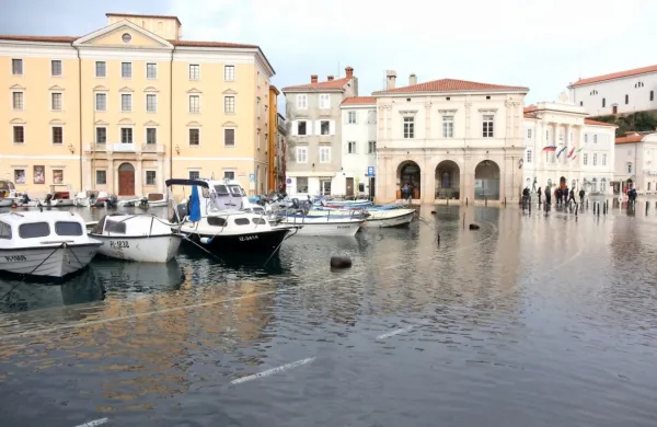 Piran v času novembrske poplave