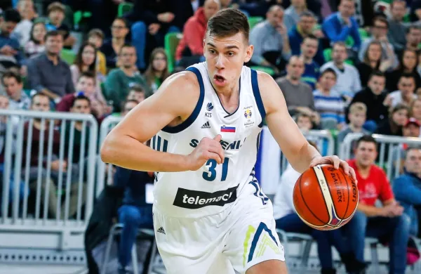 Slovenski reprezentant Vlatko Čančar je dosegel svoj prvi koš v ligi 
NBA.