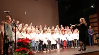 V  kulturnem programu so nastopili učenci, učitelji in starši. 