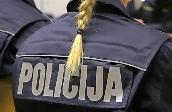 V lekarni zalotili vlomilca