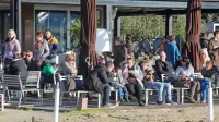   Portorož te dni goste vabi s prazničnim sejmom,   Božičkovo vasjo 
in kotalkališčem, vrhunec   pa bo ognjemet 1. januarja.