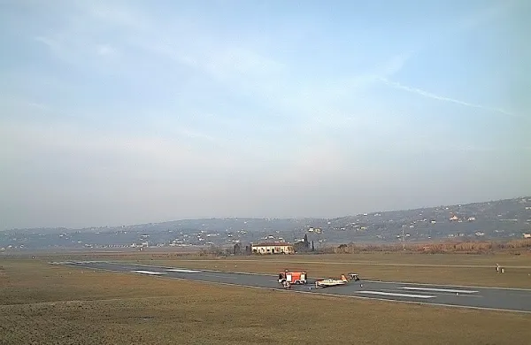 Na sečoveljskem letali&scaron;ču zasilno pristalo manj&scaron;e letalo, po&scaron;kodovanih ni