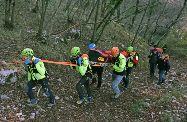 Za mladega Alžirca se je pot v boljše življenje končala pod 
Socerbom.
