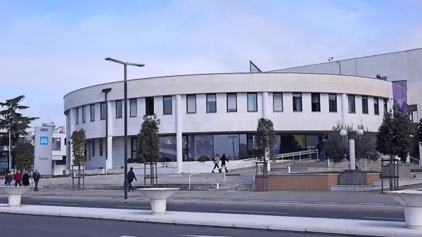 Adriatic Slovenica je bila doslej tretja največja  zavarovalnica na 
slovenskem trgu, združena zavarovalnica Generali pa je zdaj druga 
največja pri nas. 