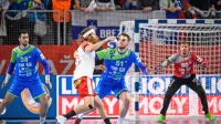 Mikkel Hansen (z žogo) bo z Dansko poskušal povezati naslove 
olimpijskega, svetovnega in evropskega prvaka.