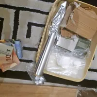 Pri 27-letnem Planinčanu na&scaron;li 11 kilogramov konoplje in 11.000 evrov