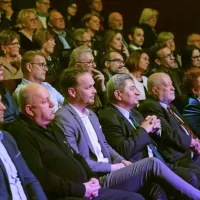 Larisa &Scaron;toka: &ldquo;&Scaron;e bomo risali nasmehe na obraze otrok&rdquo;