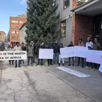 Prosilci za azil iz Eritreje s protestom opozorili na nepravične azilne postopke