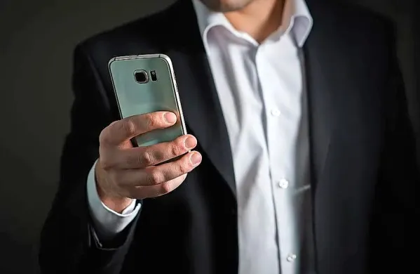 NLB opozarja na nov poskus zlorabe s telefonskim klicem