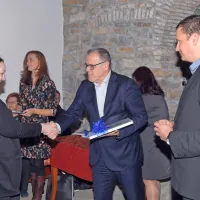 13 jih ima ključ stanovanja
