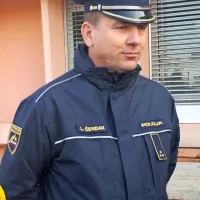 Komandir Loris Čendak se je 
zahvalil očividcem, ki so pomagali pri hitrem prijetju storilca.