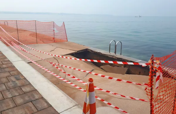 Popravila naj bi se lotili v začetku prihodnjega tedna.