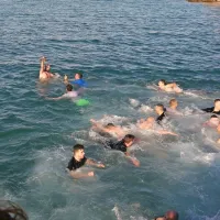 Makedonski pravoslavni verniki pripravili že &scaron;esti potop križa in skok v morje