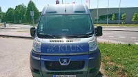 Najdražje vozilo na dražbi je bil 13 let star peugeot partner, 
izklicna cena zanj je znašala 4500 evrov. 