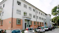 Gradnja prizidka zdravstvenega doma se zamika, direktorica upa, 
da bodo letos pridobili gradbeno dovoljenje. 