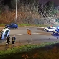 Pijana z avtom na bok