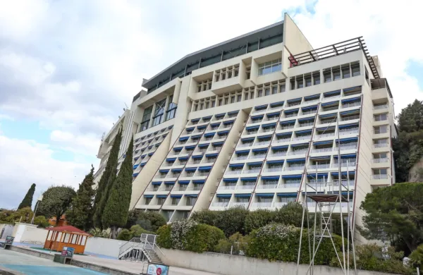 Pripojitev Hotelov Bernardin k Savi Turizmu je preložena.