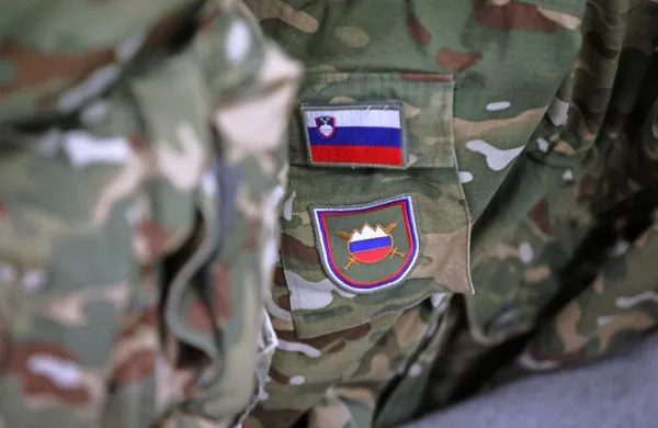 Slovenski vojaški inštruktorji so se vrnili na misijo Neomajna 
odločenost v Iraku.