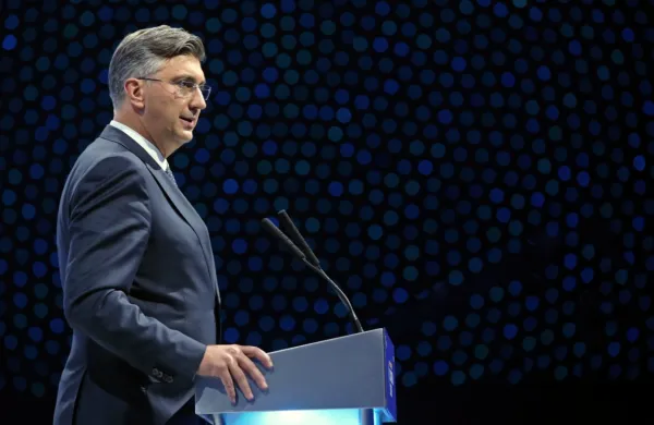 Predsednik hrvaške vlade Andrej Plenković je ocenil, da je 
današnja odločitev Sodišča Evropske unije v Luxembourgu zmaga 
hrvaških argumentov, ki jih je Hrvaška predstavila na sodišču.