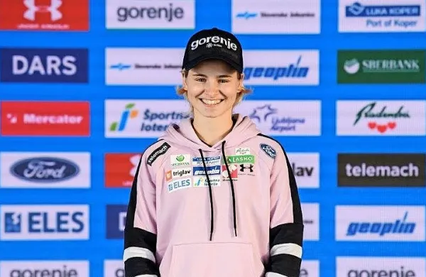 Nika Križnar