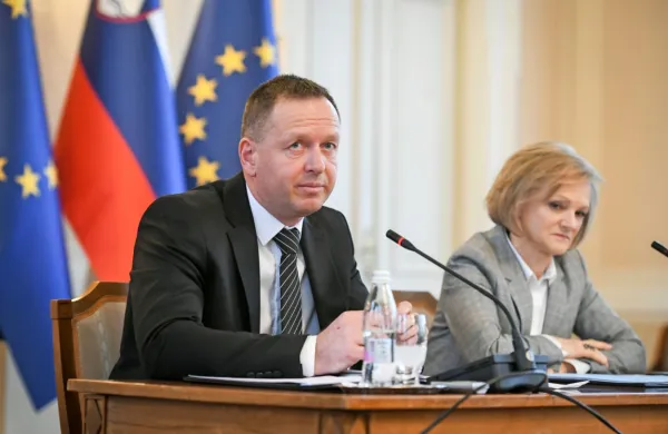 Kandidat za predsednika Komisije za preprečevanje korupcije 
(KPK) Robert Šumi poudarja moč preventive, ozaveščanje ljudi o 
korupciji in njihovo integriteto.