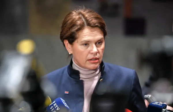 Predsednica SAB Alenka Bratušek