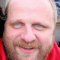 Igor Maher je bil biolog, planinec, fotograf, planinski vodnik, 
publicist, naravovarstvenik, avtor velikega kolesarskega vodnika 
in številnih drugih strokovnih prispevkov.