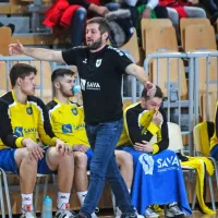 Koper tri točke za &scaron;estim mestom