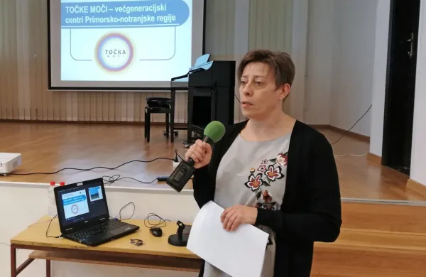 Romana Morano je zadovoljna, da so  večgeneracijske centre kljub 
začetnim dvomom v lokalnih okoljih dobro sprejeli.