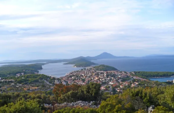 Na Lo&scaron;inju umorjena 16-letnica