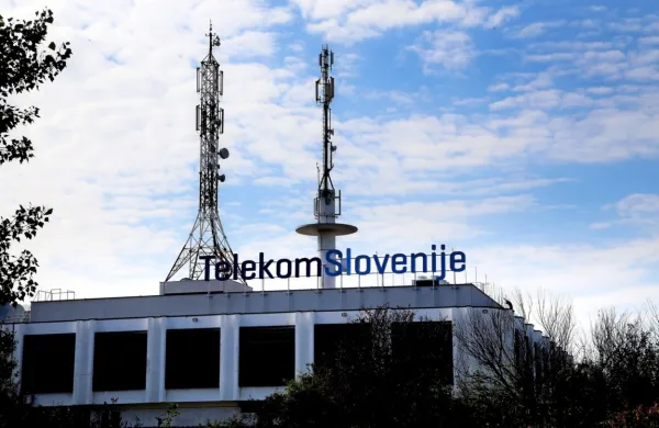 Telekom Slovenije in Iskratel bosta sodelovala pri razvoju 
omrežnih rešitev, ki bodo temeljile na tehnologiji pete generacije 
mobilne telefonije 5G. 