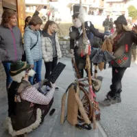 Ravenskemu pustu s ta grdimi ne zmanjka hudomu&scaron;nih idej