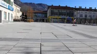 Občina bo kompleks nekdanje blagovnice energetsko sanirala in 
prenovila za potrebe občinskega središča. 