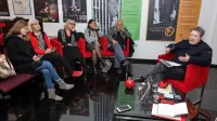Ace Mermolja je koprskim ljubiteljem poezije pripovedoval o 
vprašanjih, s katerimi se ukvarja v svoji zadnji pesniški zbirki Čivk 
duše.