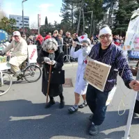 Koper so zasedle maske