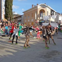 V &Scaron;empetru izstopa obleka