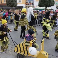 V &Scaron;empetru izstopa obleka