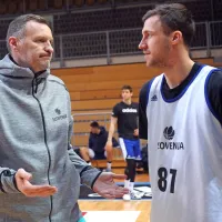 Po porazu na Madžarskem slovenski ko&scaron;arkarji v Bonifiki gostijo Avstrijo