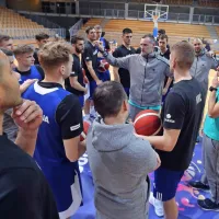 Po porazu na Madžarskem slovenski ko&scaron;arkarji v Bonifiki gostijo Avstrijo