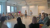 V okviru projekta je v Helsinkih potekalo   izobraževanje za učitelje 
o osnovah coachinga, ki je na Finskem bolj vpet v poučevanje.