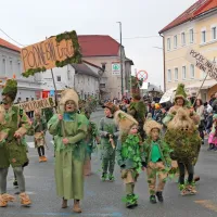 Sovič, pastirček Jakob in podzemni svet navdihnili postojnski pust