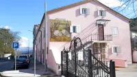 Rezidenca Kraški biser na začetku Sežane