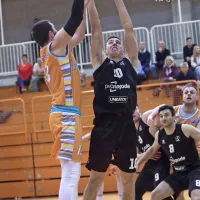 Postojnčani le s &scaron;estimi igralci