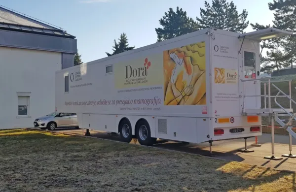 V Postojno se je ta teden vrnila mobilna enota programa Dora.