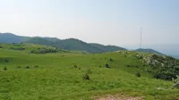 Elektro Primorska namerava spet poskusiti postaviti na Volovjo 
reber vetrno elektrarno, tokrat z desetimi vetrnicami.